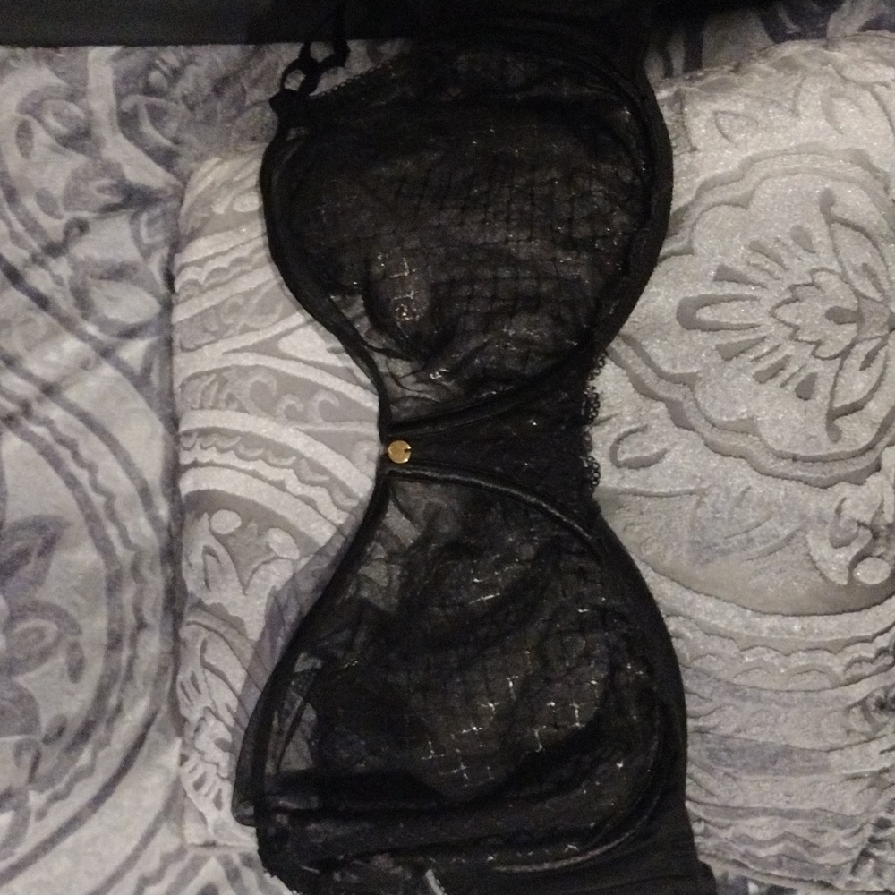 Black lace bra